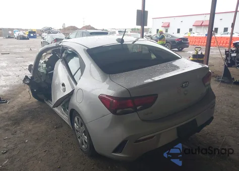 2021 Kia Rio S z USA, uszkodzony, nr VIN 3KPA24AD8ME369810